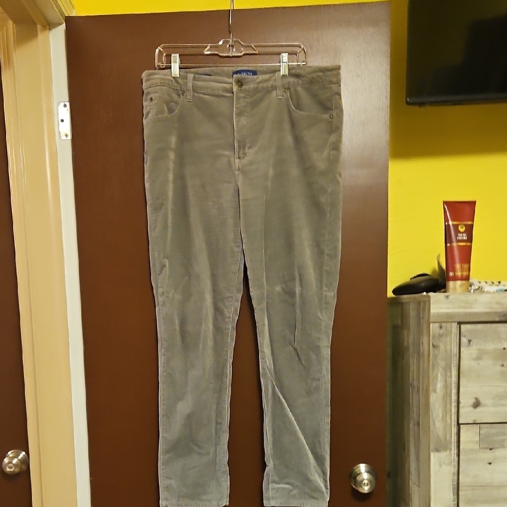 Women's Gray Jeans